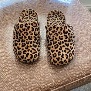 Vionic Leopard Plush Slippers